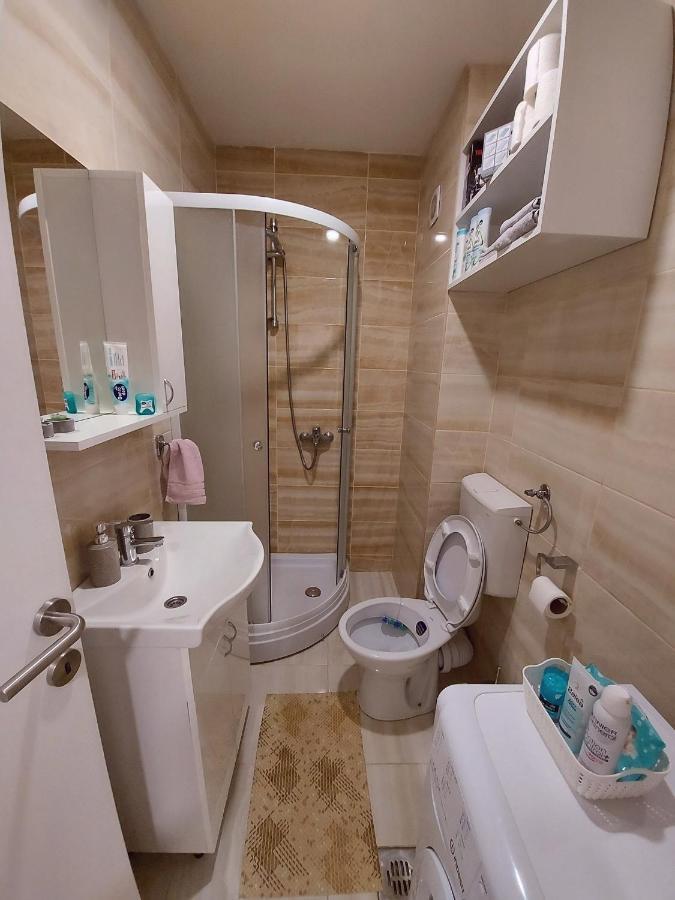 Apartman Victoria Lukavica Ngoại thất bức ảnh